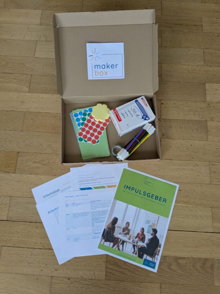 geöffnete MakerBox mit gesamtem Inhalt